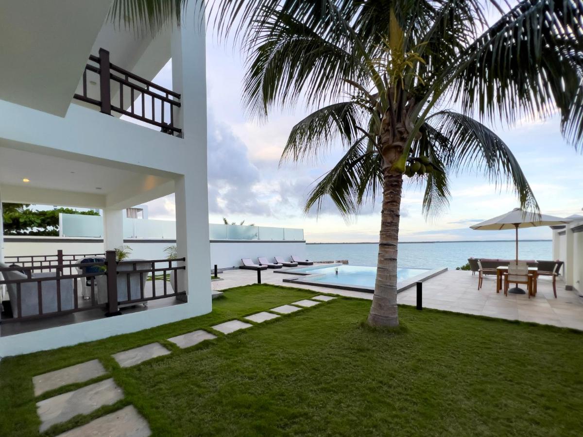 Zanzibar Dt Beachfront Villa Mkunguni ภายนอก รูปภาพ