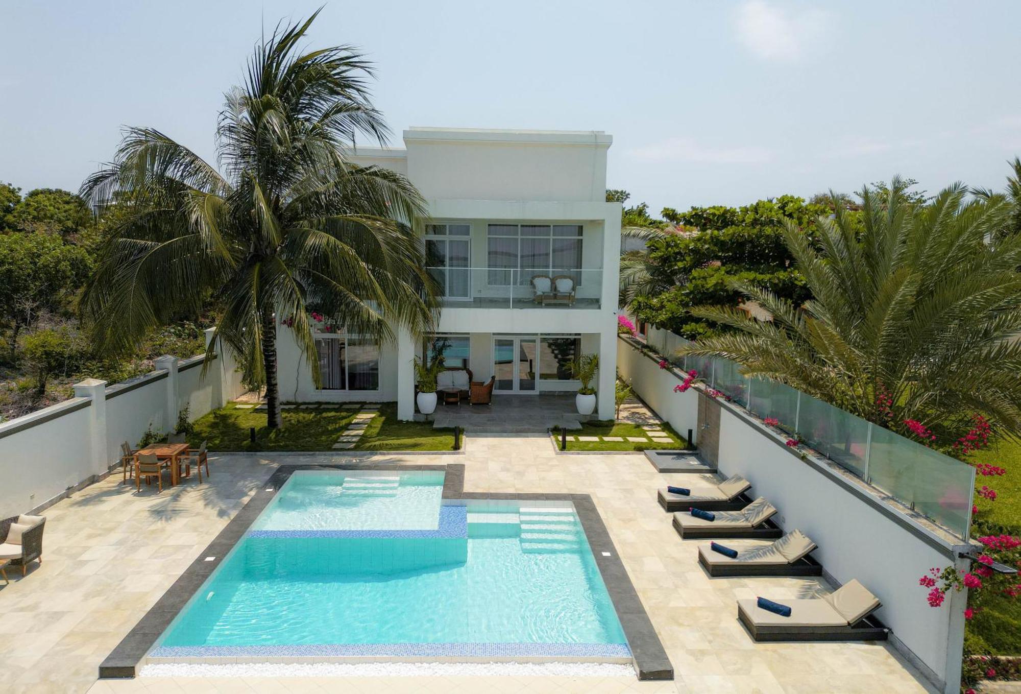 Zanzibar Dt Beachfront Villa Mkunguni ภายนอก รูปภาพ